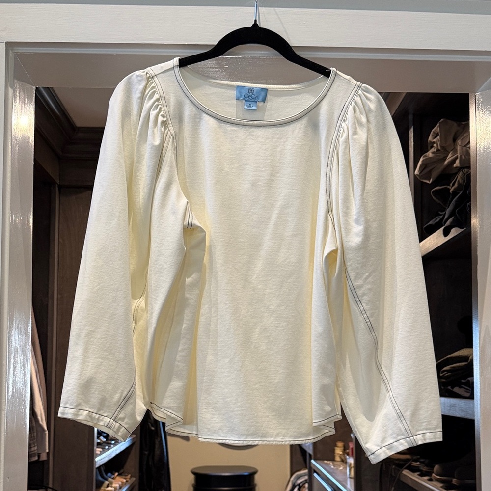 CeCe Cream Long-Sleeve Scoop Neck Top